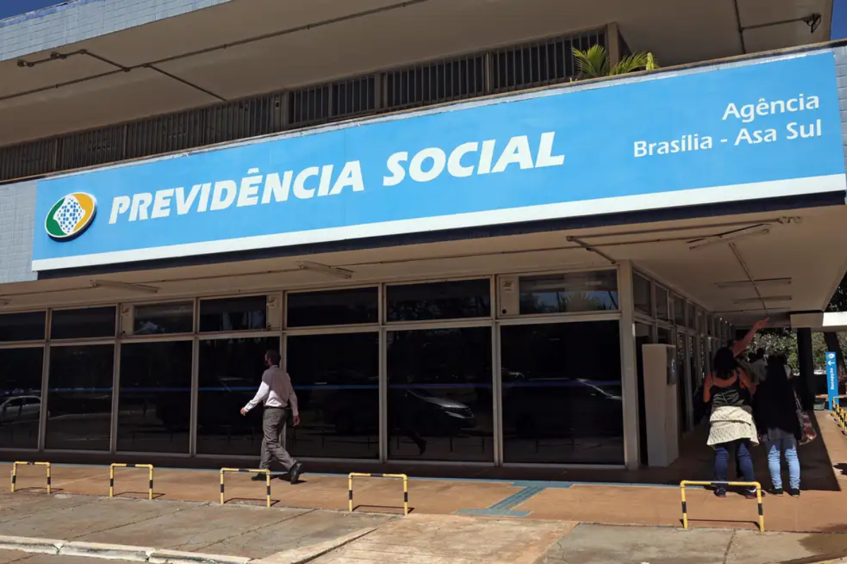 Idosos têm até 20/03 para receber bônus do INSS