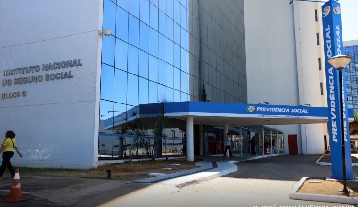 Tese da Advocacia Geral da União obrigado autor de feminicídio a ...